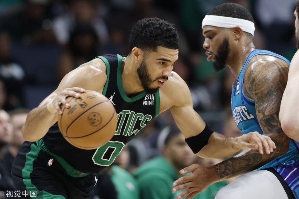 俱乐部在球 俱乐部在球