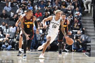 球迷们期待 球迷们期待