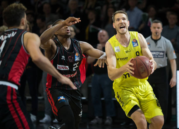 市场与球迷 市场与球迷