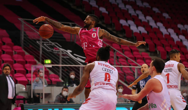 队友对他的 队友对他的